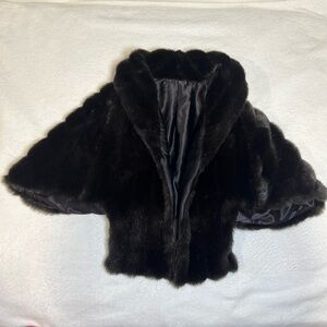 American Vintage Black Faux Fur Cape